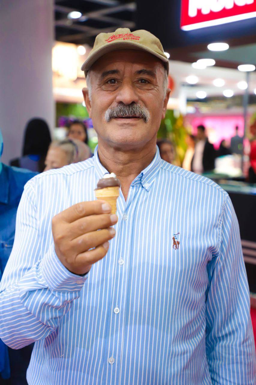 حضور بستنی ظفر در نمایشگاه شیرینی و شکلات (20)