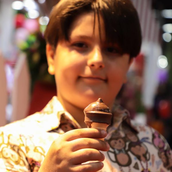 حضور بستنی ظفر در نمایشگاه شیرینی و شکلات (29)