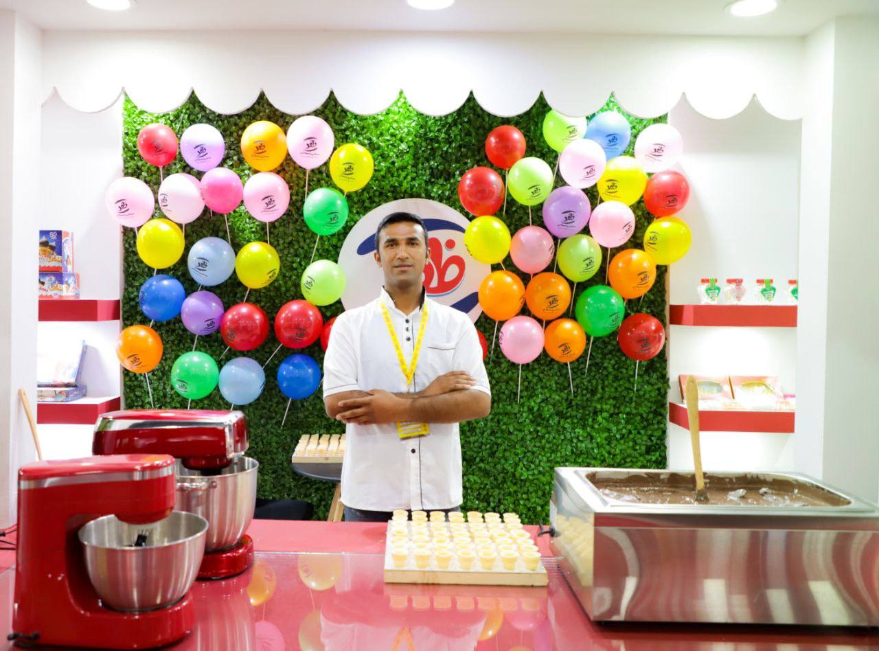 حضور بستنی ظفر در نمایشگاه شیرینی و شکلات (44)