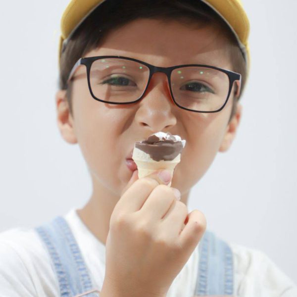 حضور بستنی ظفر در نمایشگاه شیرینی و شکلات (64)