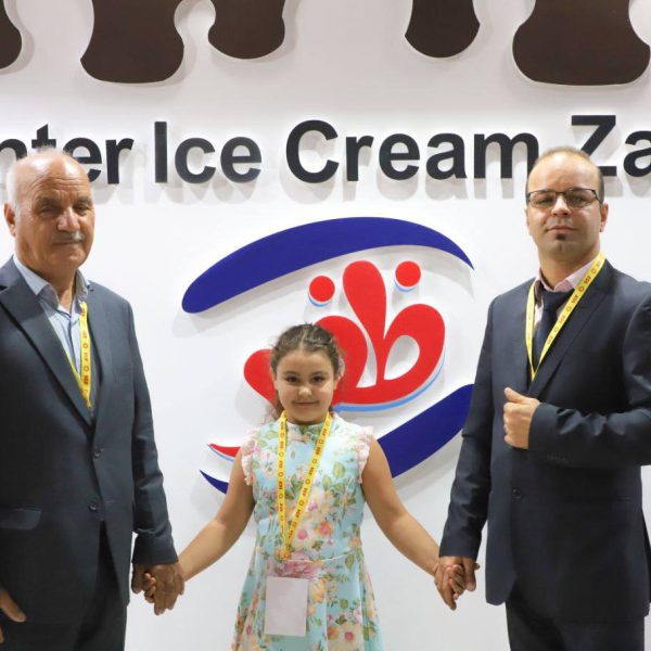 حضور بستنی ظفر در نمایشگاه شیرینی و شکلات (68)